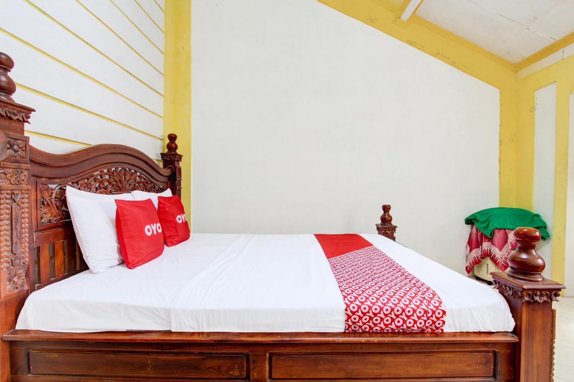 Oyo 94000 Omah Citra Genia Homestay Ngaglik Екстериор снимка
